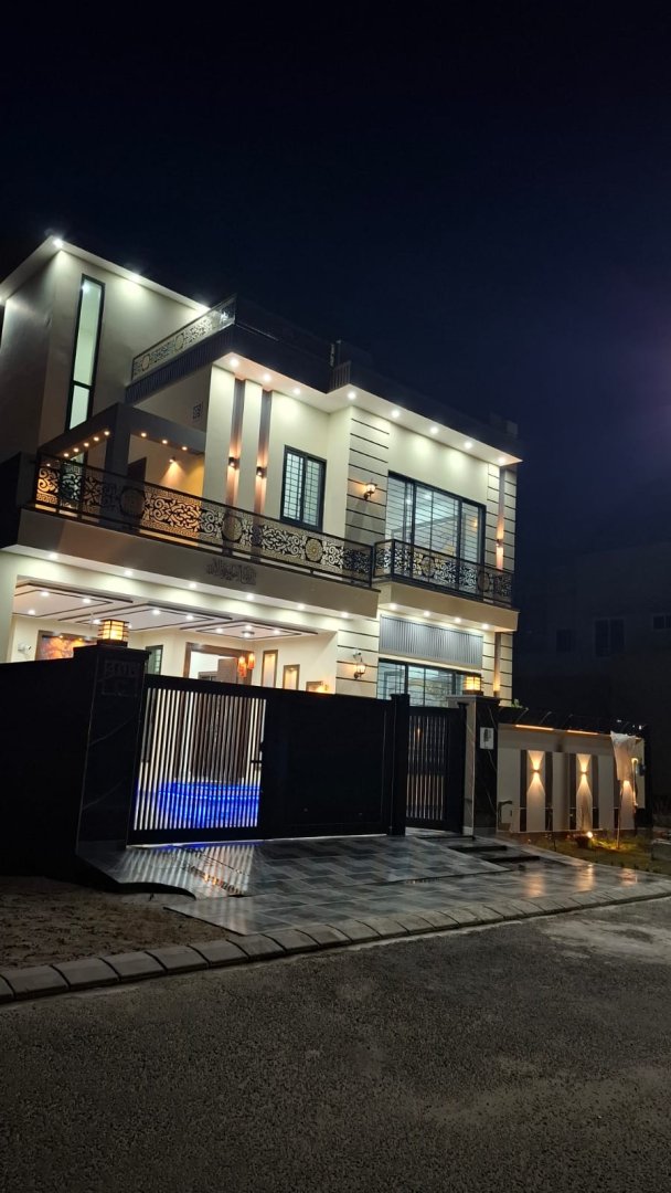 10 Marla House for Sale in DHA